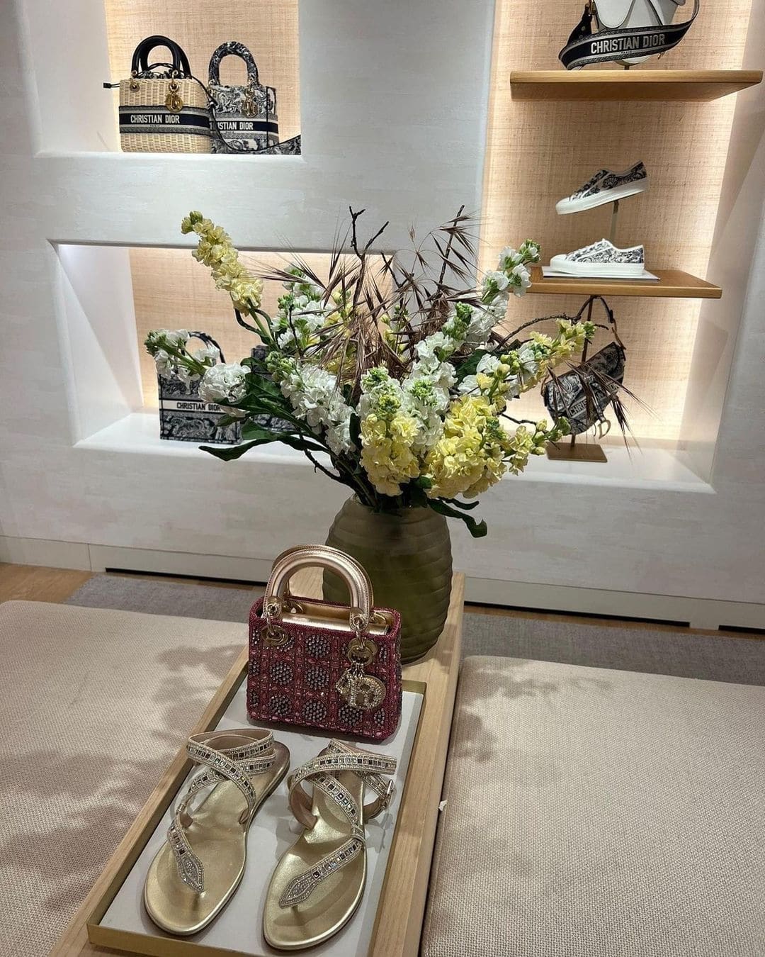 fiorista di lusso Porto Cervo e Costa Smeralda, creazioni floreali Porto Cervo e Costa Smeralda, matrimoni di lusso Porto Cervo e Costa Smeralda, eventi aziendali Porto Cervo e Costa Smeralda, feste private Porto Cervo e Costa Smeralda, decorazioni per yacht Porto Cervo e Costa Smeralda, bouquet personalizzati Porto Cervo e Costa Smeralda, allestimenti scenografici Porto Cervo e Costa Smeralda, decorazioni floreali Porto Cervo e Costa Smeralda, floral design Porto Cervo e Costa Smeralda, fiori per eventi Porto Cervo e Costa Smeralda, fiori freschi Porto Cervo e Costa Smeralda, fiorista Porto Cervo, fiorista Costa Smeralda, fiori Porto Cervo, fiori Costa Smeralda, flower shop Porto Cervo, flower shop Costa Smeralda, floral design Porto Cervo, floral design Costa Smeralda, fiori di lusso Porto Cervo, fiori di lusso Costa Smeralda, matrimoni fiorista Porto Cervo, eventi aziendali fiori Porto Cervo, decorazioni floreali yacht Costa Smeralda, composizioni floreali personalizzate Porto Cervo, bouquet di lusso Porto Cervo, allestimenti floreali Porto Cervo, fiori per feste private Porto Cervo, noleggio decorazioni floreali Costa Smeralda, fiorista eventi di lusso Costa Smeralda, wedding flowers Porto Cervo, fiori per matrimoni Porto Cervo, fiori per eventi aziendali Costa Smeralda, decorazioni floreali yacht Porto Cervo, maxi bouquet Porto Cervo, corone floreali Costa Smeralda, allestimenti scenografici fiori Porto Cervo, noleggio arredi floreali Porto Cervo, consulenza floreale Porto Cervo, decorazioni tavoli fiori Costa Smeralda, fiori freschi Porto Cervo.